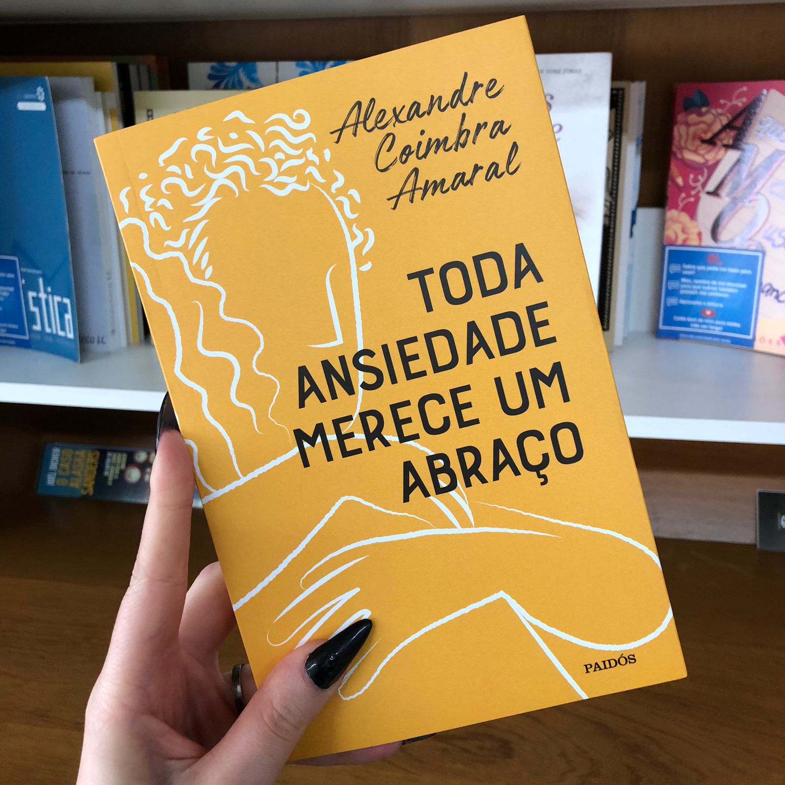 Alexandre Coimbra, psicólogo e escritor, lança seu novo livro na Livrarias Curitiba