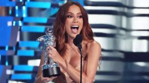 Anitta entrou para o Guiness World Records novamente