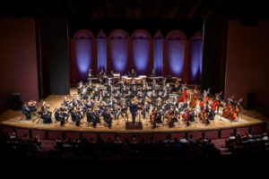 PalcoParaná abre edital para cadastro reserva de artistas