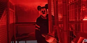 Após versão de Mickey Mouse cair em domínio público, filme de terror com o personagem é divulgado
