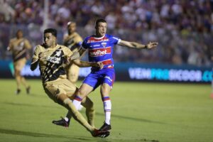 Athletico é derrotado na volta do Brasileirão e perde a liderança