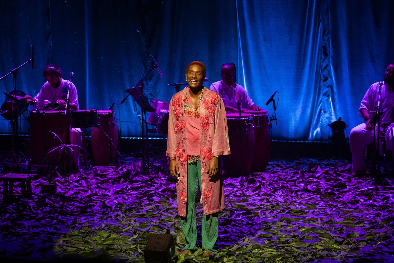 O Musical “Leci Brandão – Na Palma da Mão” ganha nova temporada no Teatro Ipanema Rubens Corrêa