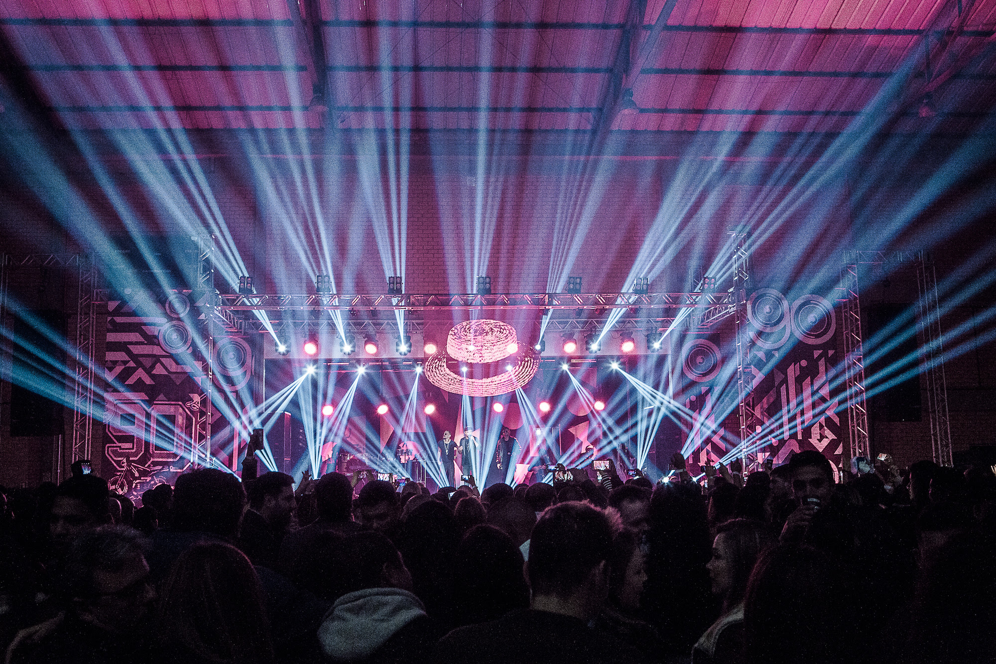 Alexandre Pires em Curitiba: cantor inaugura novo espaço de shows na capital paranaense