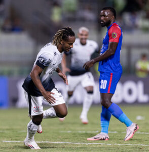 Corinthians estreia na Libertadores com empate e atuação abaixo do esperado