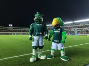 Mascotes no Esporte: Símbolos de Tradição, Paixão e Conexão com os Torcedores