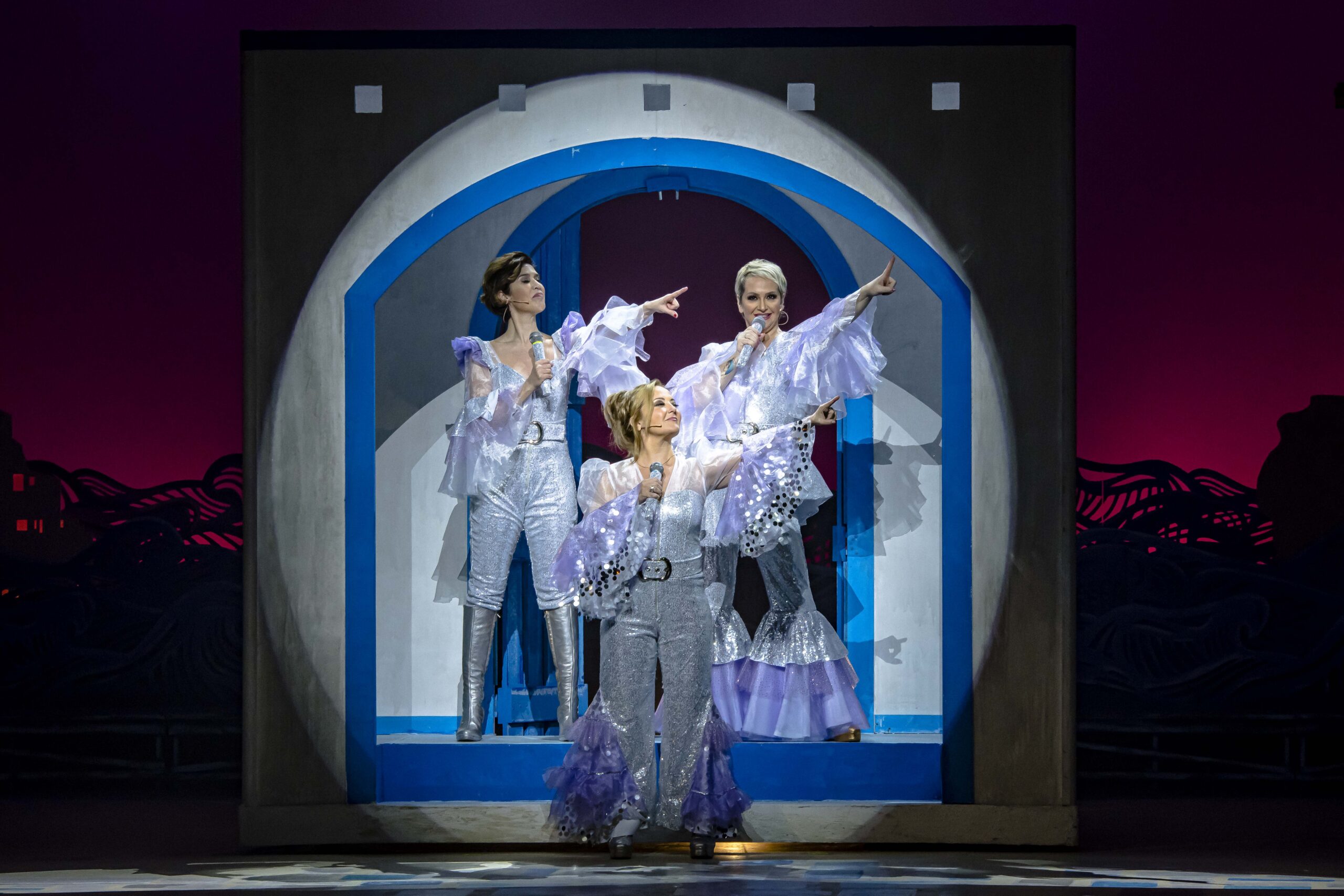 ‘Mamma Mia!’ retorna ao Brasil em 2025 para novas temporadas em SP e RJ