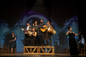 Dalton Trevisan é homenageado no palco do Festival de Curitiba com ‘Daqui ninguém sai’