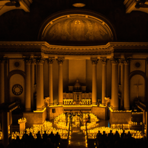 Candlelight Curitiba: Uma experiência musical única ao som de Coldplay e Imagine Dragons