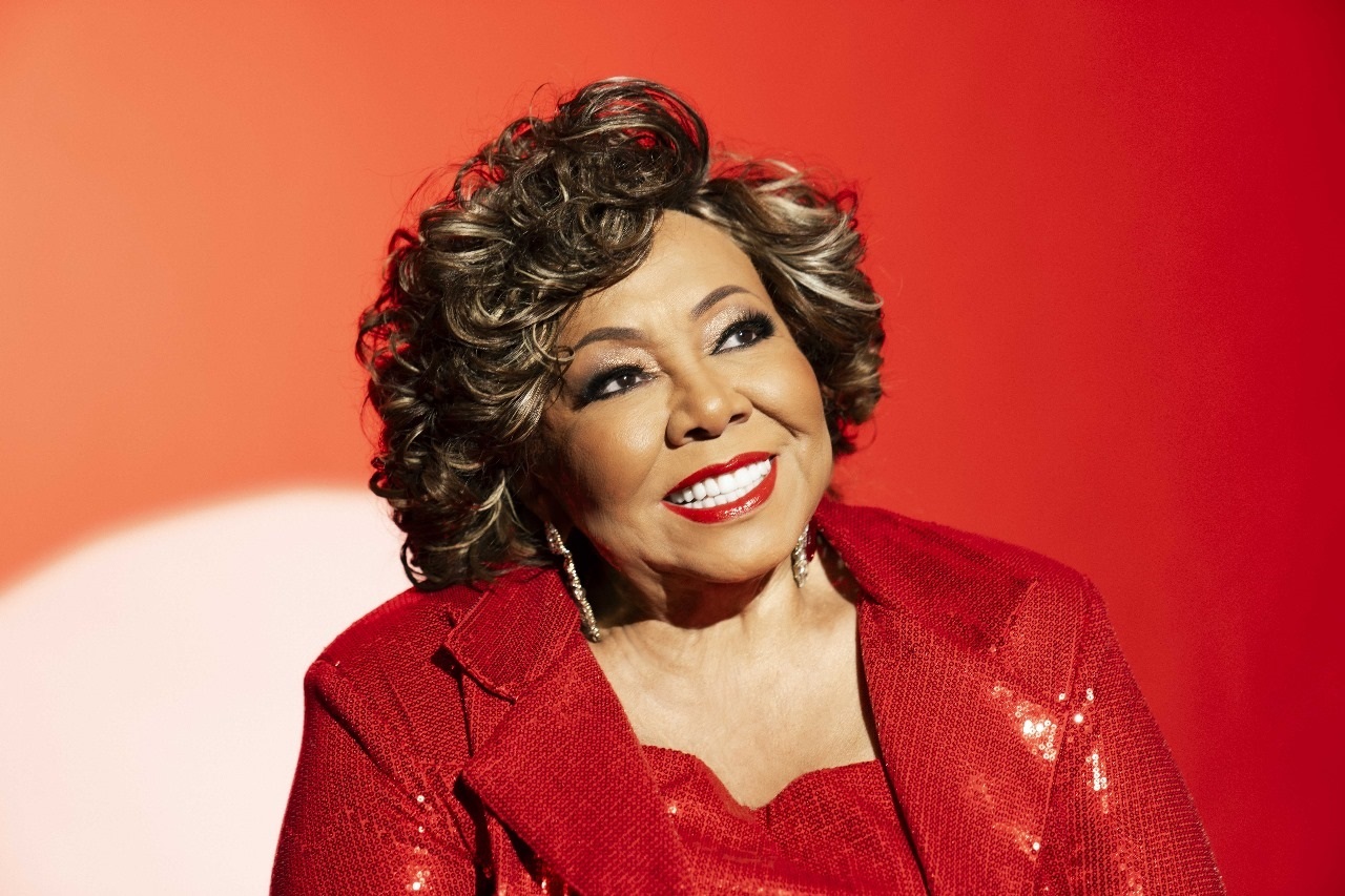 Alcione anuncia show inédito em Curitiba