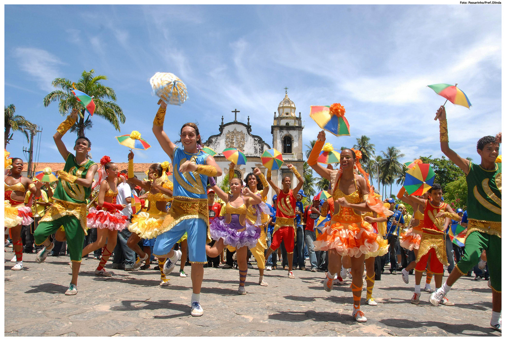 Governo Brasileiro reconhece carnaval pernambucano como “manifestação cultural nacional” e instaura o “Dia do Brega” no Brasil