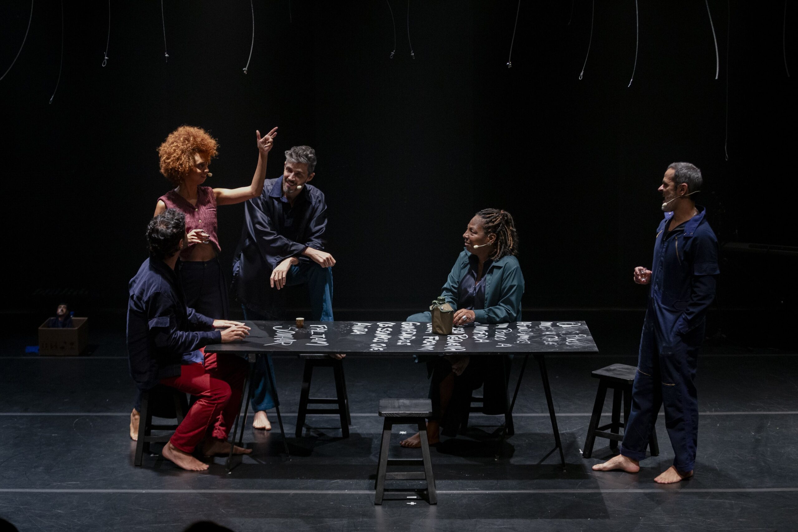 Ansiedade pelo futuro: CCBB RJ recebe “Velocidade”, nova montagem do grupo mineiro Quatroloscinco – Teatro do Comum