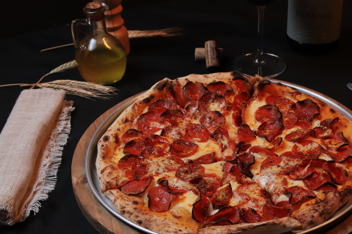 Café do Teatro reabre em Curitiba com programação cultural e rodízio de pizzas