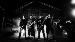 Raimundos fará abertura da turnê do Guns N’ Roses