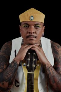 O cantor ÀRT lança novo EP, “Afetos Cítricos Ao Vivo”, já disponível nas plataformas digitais