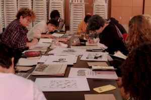 Núcleo de Experimentações artísticas da Mamute Feira Gráfica inicia formação em artes gráficas voltada para jovens