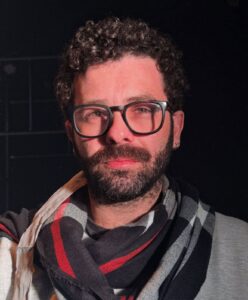 Cia. KÀ de Teatro realiza oficina de iniciação em direção teatral com Kelvin Millarch, em Curitiba