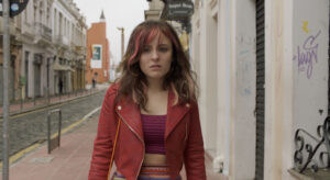 Larissa Manoela e Giovanna Rispoli como você nunca viu no trailer e pôster oficiais de ‘Traição Entre Amigas’