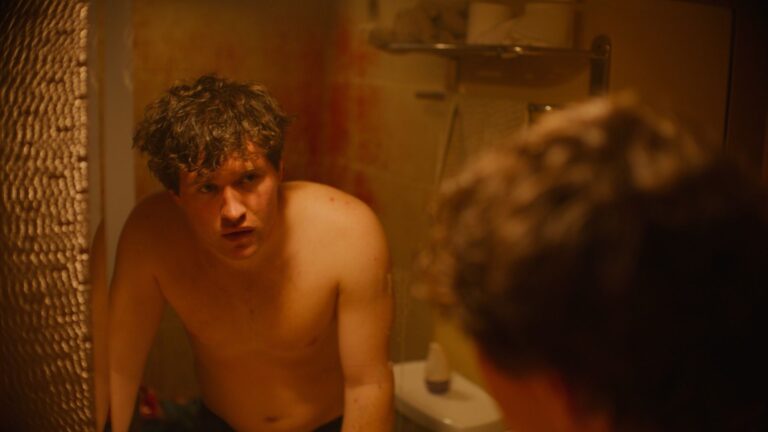 Natal Sangrento: O slasher clássico retorna mais sombrio