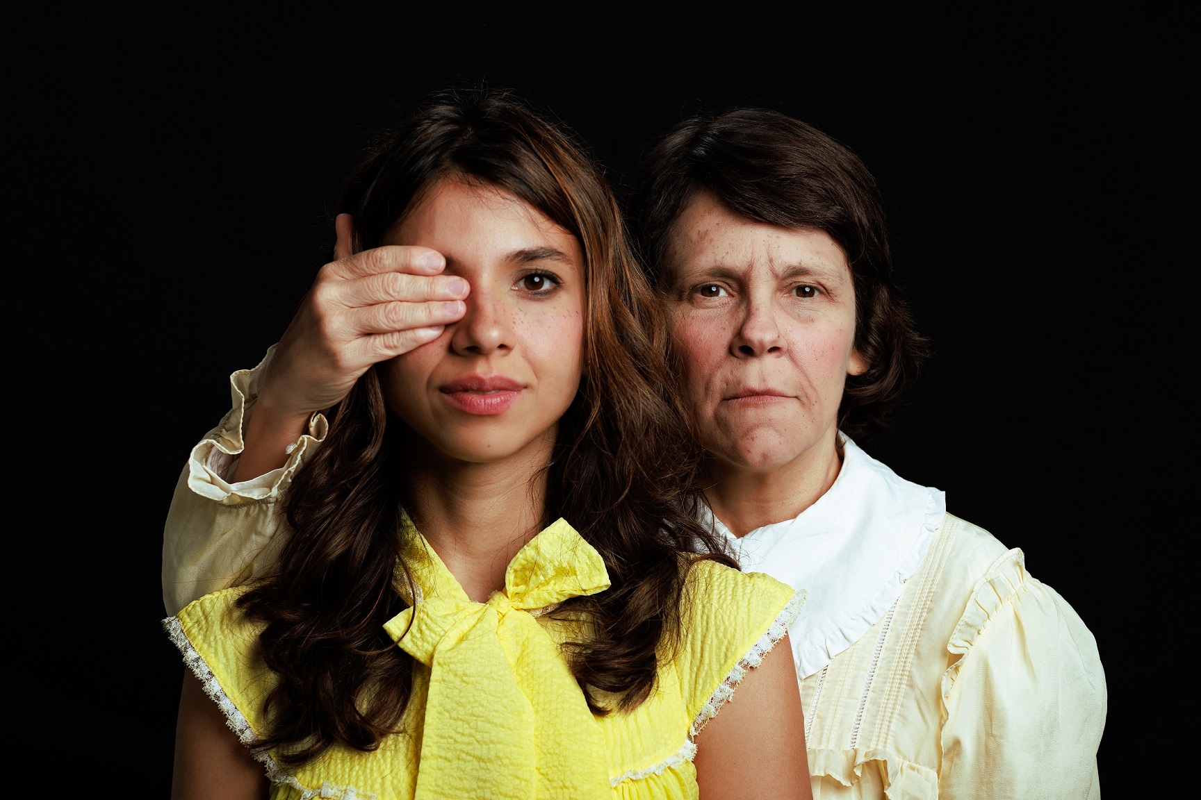 Baseado no romance homônimo, o espetáculo “O céu no meio da cara” estreia em 6 de dezembro no Teatro Gláucio Gil