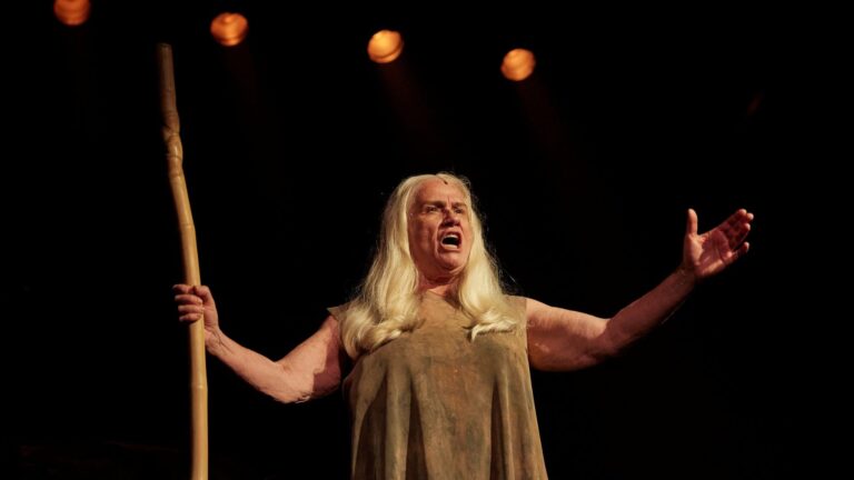 Ficções, com Vera Holtz, chega ao Teatro Guaíra em fevereiro