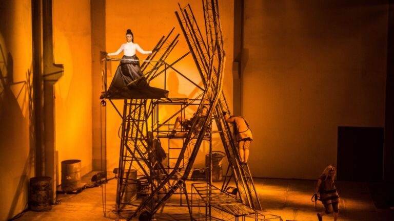 UTFPR abre inscrições para curso de Cenografia Artística e Comercial