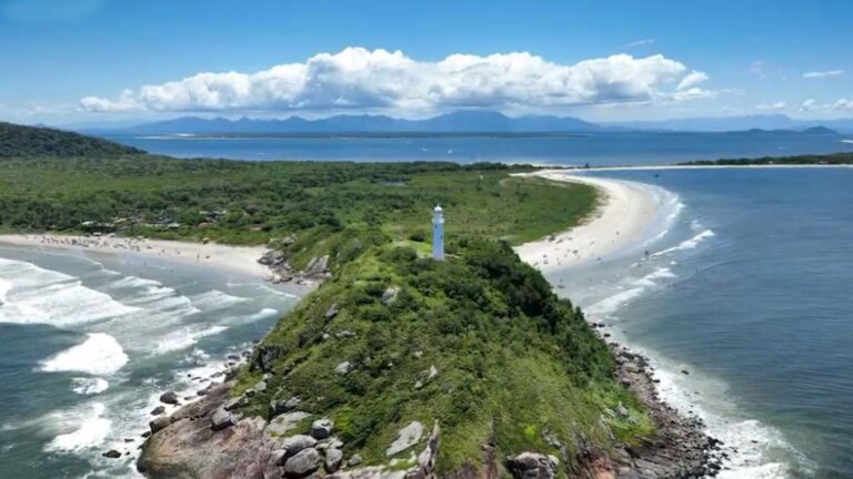 Carnaval 2026: Litoral do Paraná já tem 90% de ocupação e expectativa é de lotação máxima