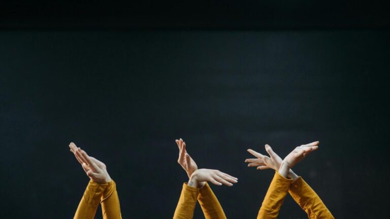 Aprender sem medo: o teatro como espaço de encontro