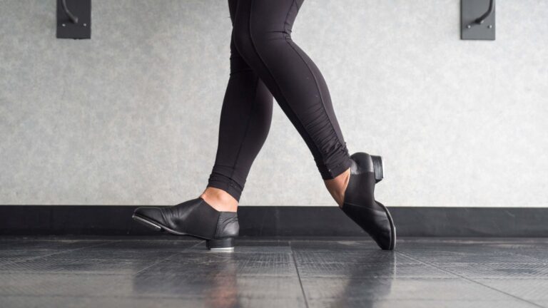 TAP ON 2026 abre inscrições gratuitas para aulas de sapateado americano em Curitiba