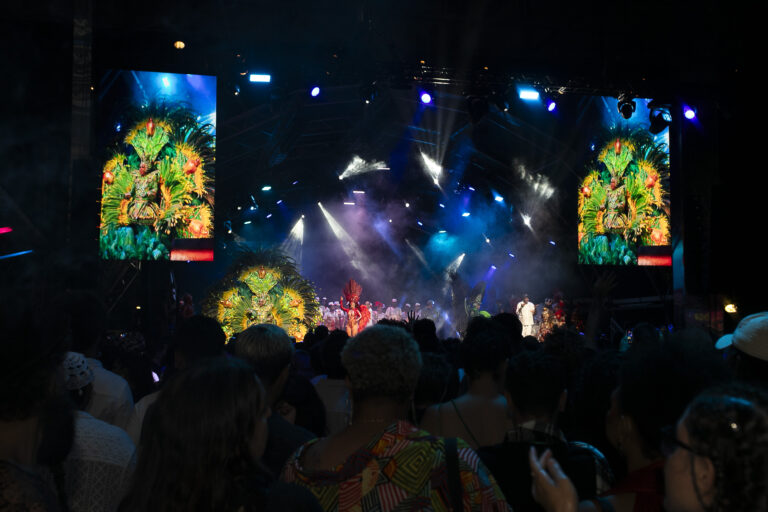 O despertar de Exu no Festival de Curitiba: A ancestralidade como Ato Político e Estético