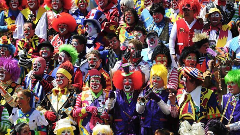 A arte do riso em metamorfose: A evolução do Palhaço, do picadeiro à contemporaneidade