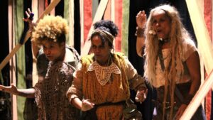 Girolê celebra 20 anos com o espetáculo “Em busca do coração da terra”, no Teatro Regina Vogue