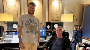 Chico Buarque ganhará releitura em projeto que une diferentes gerações da música brasileira