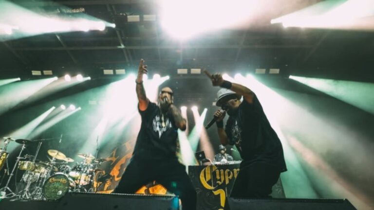 Cypress Hill entrega show intenso, anuncia novo álbum em espanhol e mostra sintonia com o público