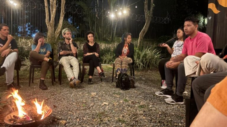 Roda de Fogo acende conversas sobre memória na Alfaiataria