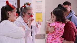 Em ação inédita, ONG Nariz Solidário passa a atuar em todas as UPAs de Curitiba