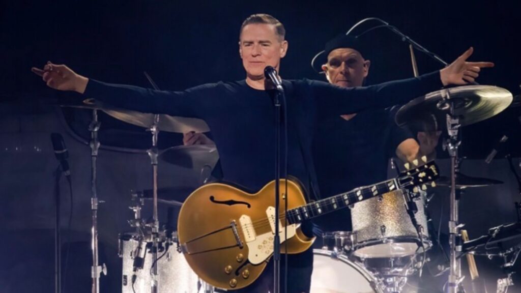 Bryan Adams lota setores e entra em contagem regressiva para o esperado show em Curitiba