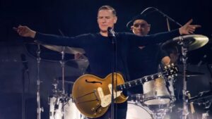 Bryan Adams lota setores e entra em contagem regressiva para o esperado show em Curitiba