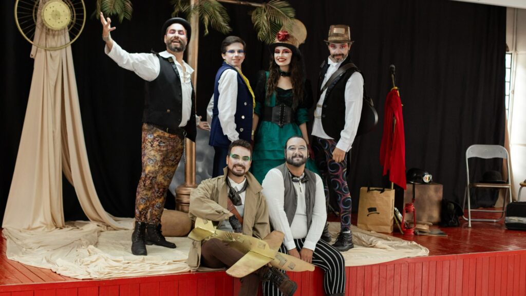 Com mais de 30 apresentações acumuladas, “Na Toada do Coração – o Pequeno Príncipe” ocupa praças e escolas em Curitiba