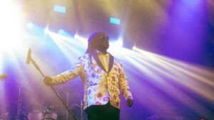Living Colour leva energia de quatro décadas de rock ao palco em Curitiba