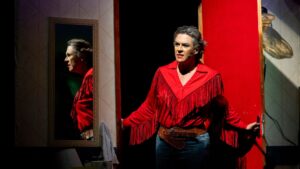 Reparação no Festival de Curitiba: a força de uma história real em cena