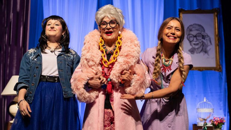 Sucesso de público e crítica, “Uma Vida em Cores”, com Rosamaria Murtinho, chega ao Teatro das Artes, no Shopping da Gávea