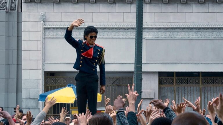 Michael: o rei voltou, mas só pela metade