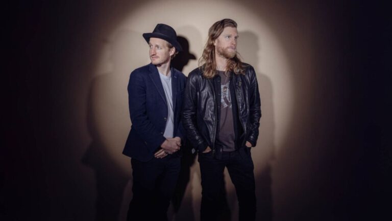 O Fenômeno The Lumineers: A simplicidade que conquistou o mundo e desembarca em Curitiba