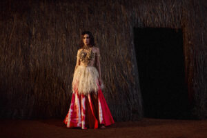 Com fé, raiz e funk — Anitta lança”EQUILIBRIVM”, seu álbum mais confessional