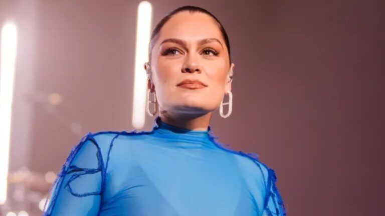Cantora Jessie J está livre do câncer, “chorei por horas”, disse a artista, ao saber que estava vencendo a doença