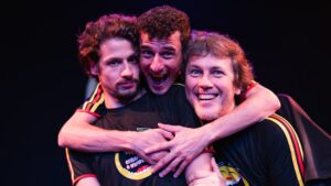 13º Festival Comédia EnCena ocupa Curitiba com humor, drama e experiências teatrais para todos os públicos