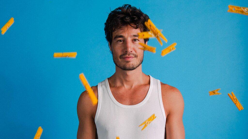 Tiago Iorc celebra os dez anos do sucesso de ´Troco Likes´ com turnê comemorativa que contempla dez cidades, incluindo Curitiba