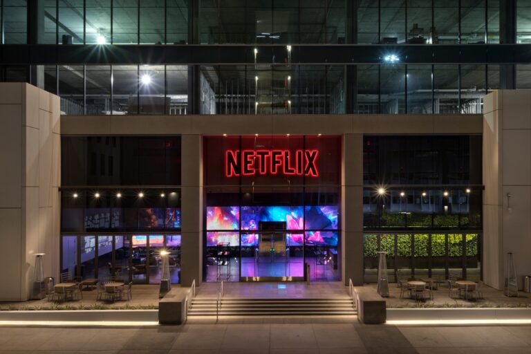 Netflix é processada pelo estado do Texas nos EUA por uso de recursos viciantes