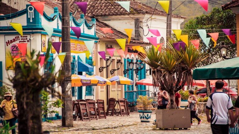 Começa a Festa Literária de Morretes – FLIMO, que já está entre os principais eventos da literatura do Brasil