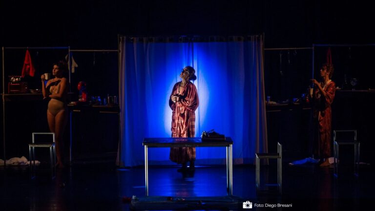Grupo brasiliense ATA – Agrupação Teatral Amacaca apresenta a peça “Se Eu Fosse Eu – Clarices” entre 3 e 26 de julho  no Centro Cultural da Justiça Federal